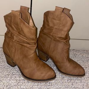 Charles Albert Leather Boots